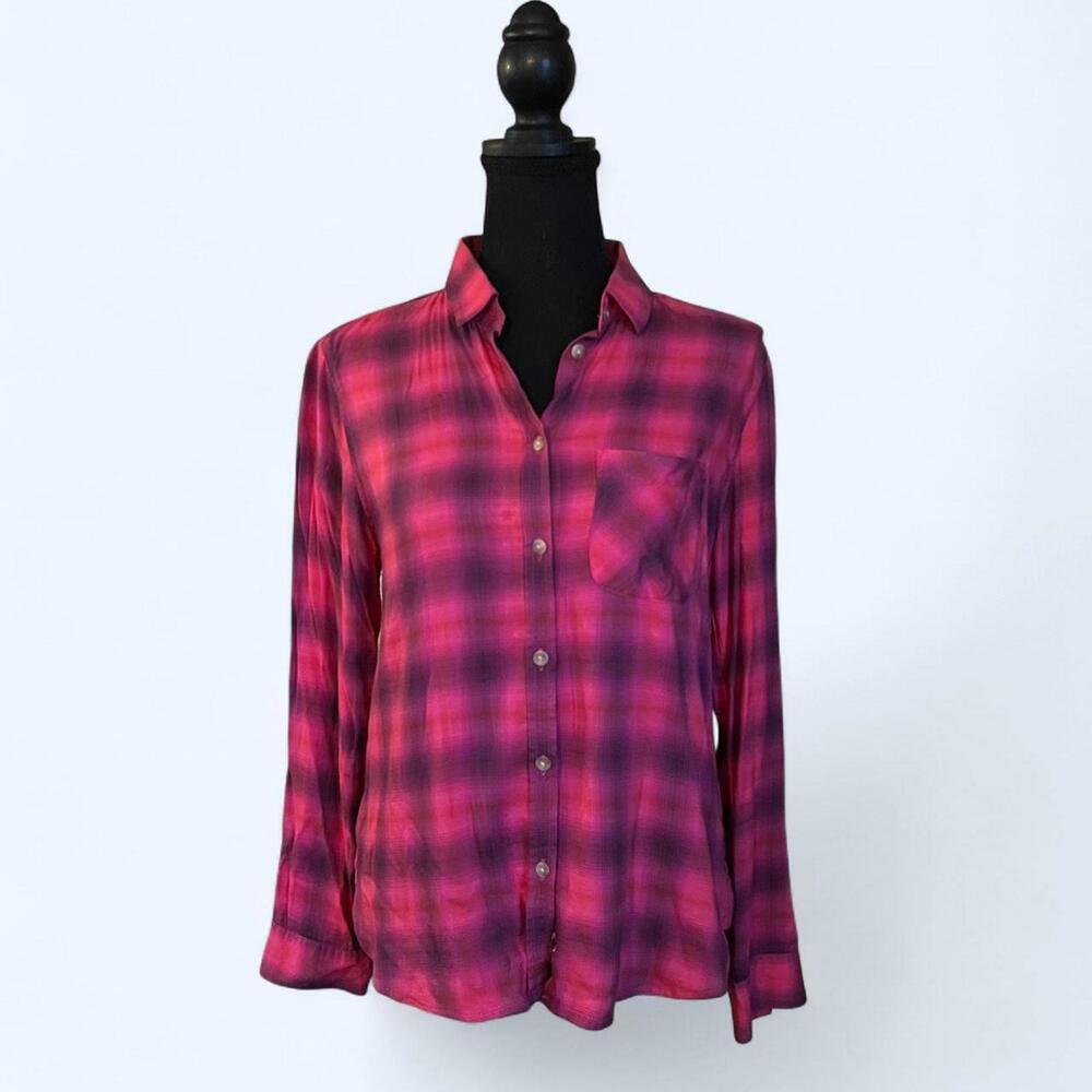 American Eagle pink plaid button up 💖 size medium soft grunge Y2K flannel
